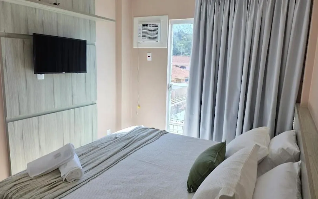 Lindo apartamento frente mar na Prainha com Ar Condicionado, Piscina-1